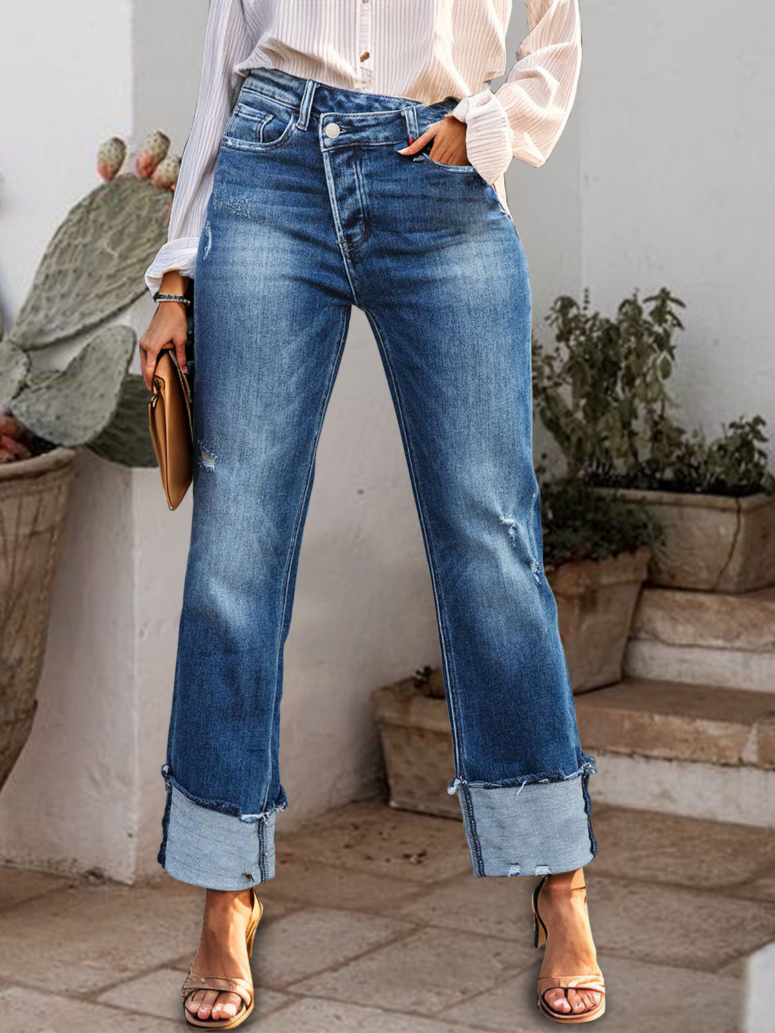 Mid-Rise Waist Jeans with Pockets