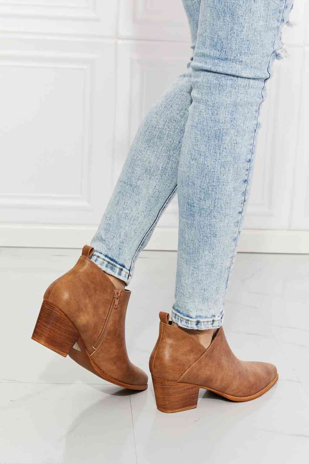 Crossover Cowboy Bootie in Caramel