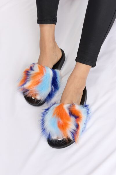 Tie Dye Furry Sandals