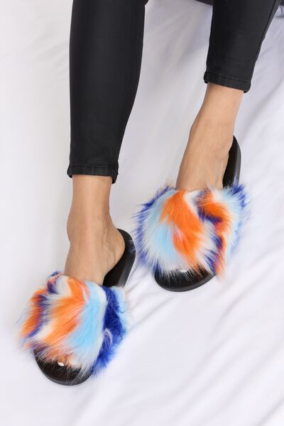 Tie Dye Furry Sandals