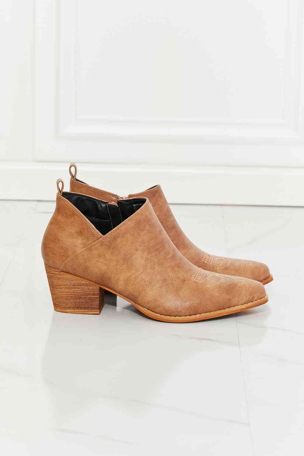 Crossover Cowboy Bootie in Caramel