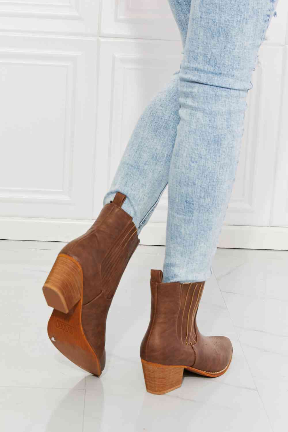 Chestnut Boots