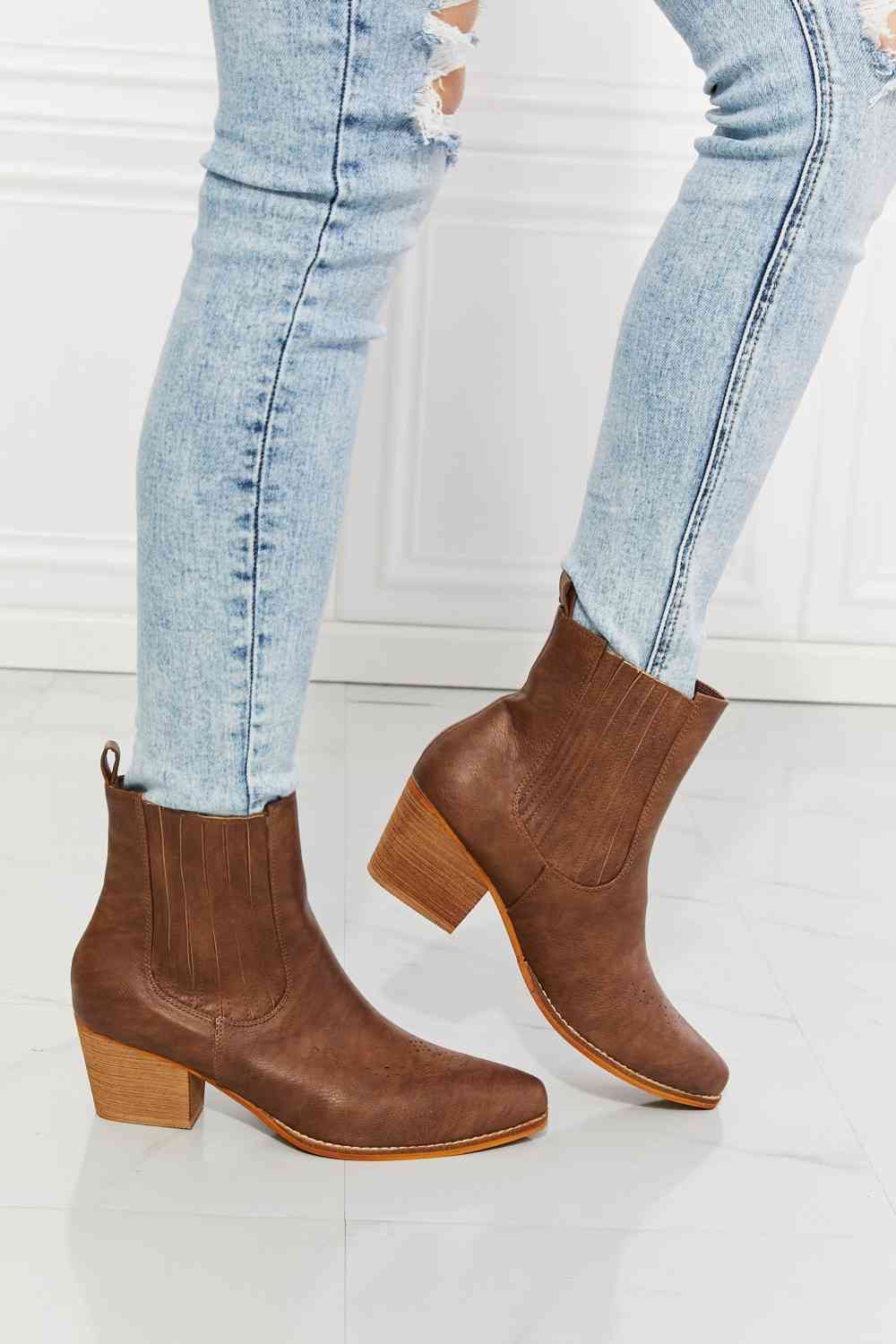 Chestnut Boots