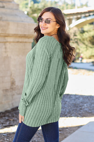 Round Neck Long Sleeve Knit Top