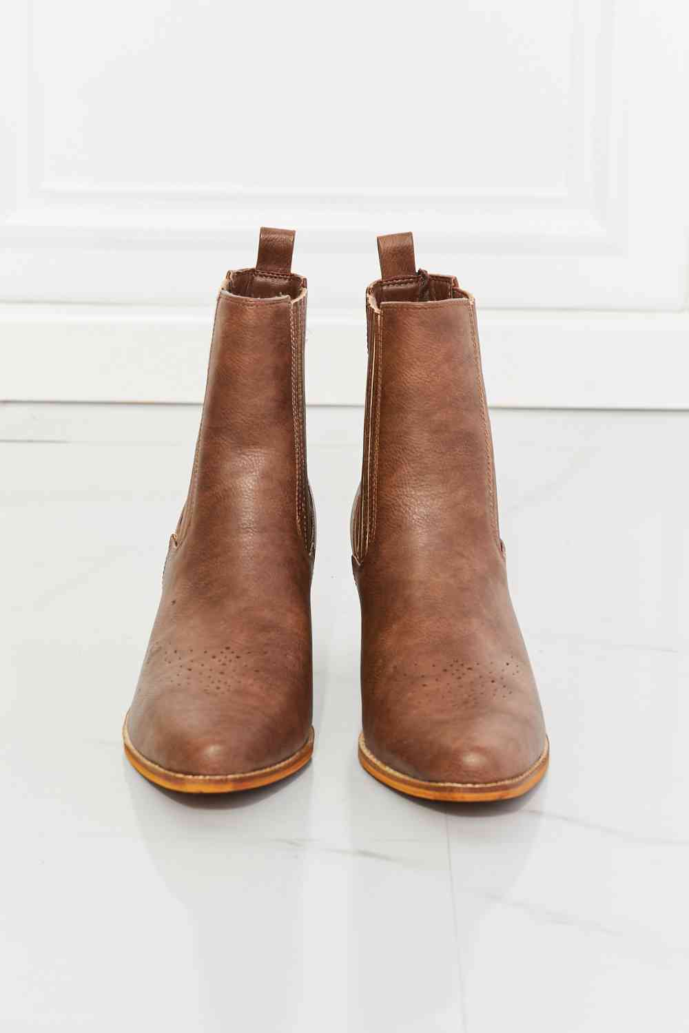 Chestnut Boots